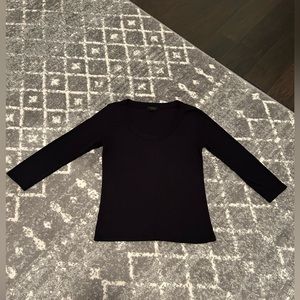 Ann Taylor scoop neck black quarter inch sleeve top size medium